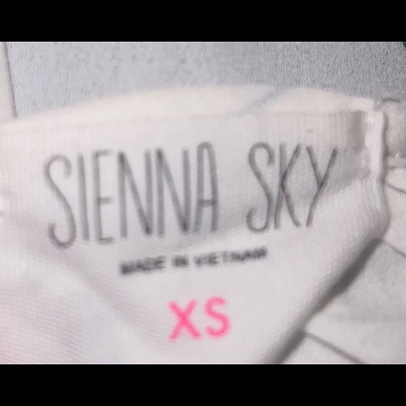 Women’s Floral Front Tie Wrap Blouse Top Size XS - Picture 3 of 3